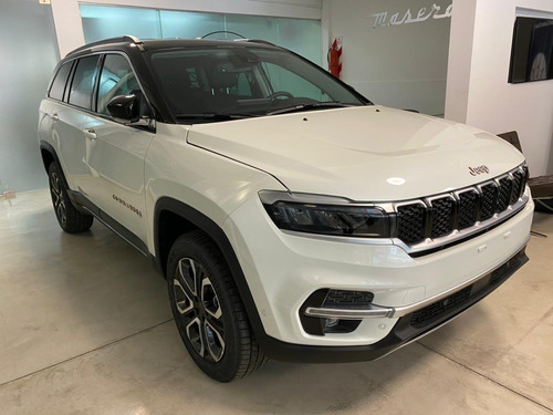 Imagen 2 de 18 de Jeep Commander 2023 2.0 Td At9 4x4 Limited Plus