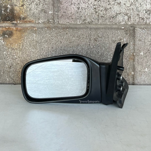 Espejo Retrovisor Dañado Original Nissan Tsuru 2010 2011 L