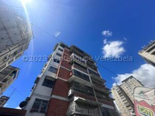  #24-12978  Increible  Apartamento En Altamira 