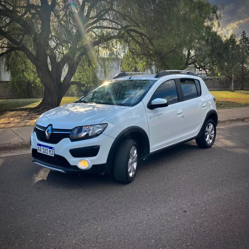 Renault Sandero Stepway 1.6 Dynamique 105cv