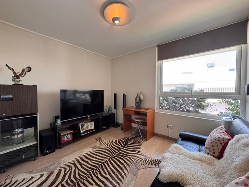 Departamento En Venta De 4 Dorm. En Lo Barnechea