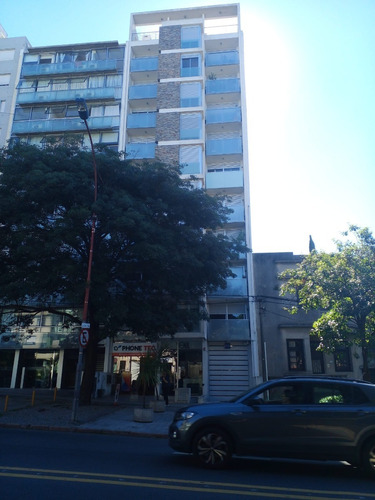 Imagen 15 de 15 de Apartamento De 1 Dormitorio Con 2 Deck En Tres Cruces!