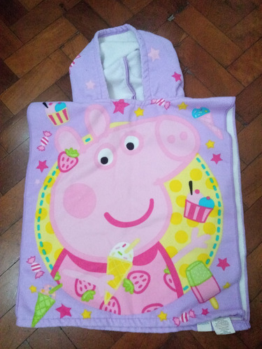 Poncho De Toalla Con Dibujo De Peppa Pig Lila Peppa (Usado)