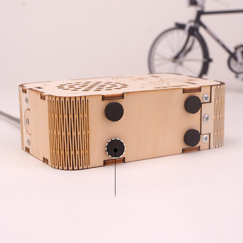 Ensamblaje Rompecabezas 3d Modelo De Radio Juguete Práctico