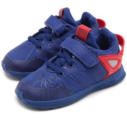 tenis adidas avengers infantil