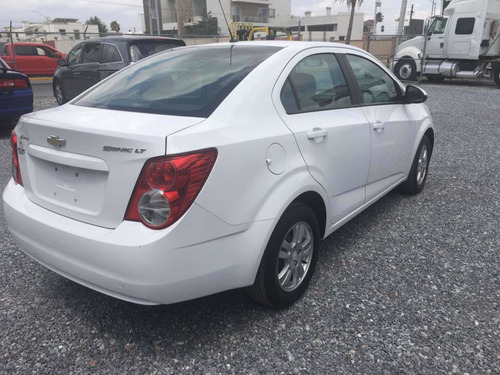 Imagen 7 de 8 de Chevrolet Sonic 1.6 Lt Mt 2016