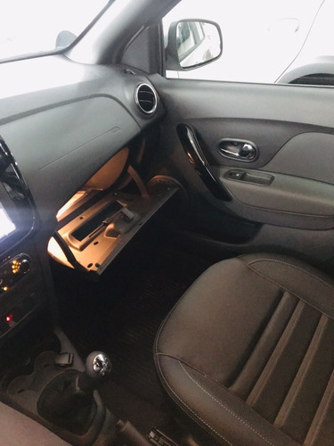 Imagen 18 de 25 de Renault Sandero Intens 1.6 16v Entrega Inmediata