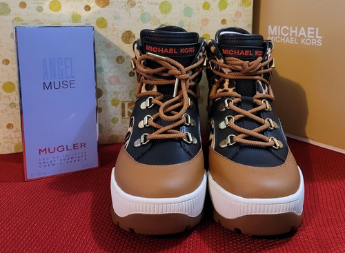 Tenis Botin Michael Kors 