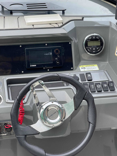 Imagen 6 de 24 de Quicksilver 2500 Yamaha 300 Hp 4 Tiempos 2017 2400