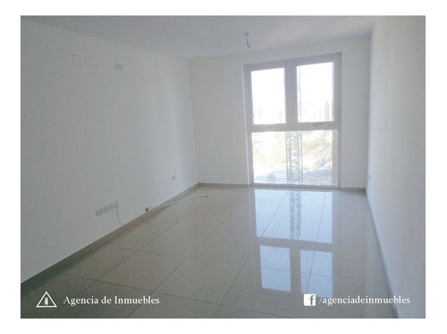 Vende: Dpto 1 Dormitorio / Complejo Cerrado Torres H / Oportunidad