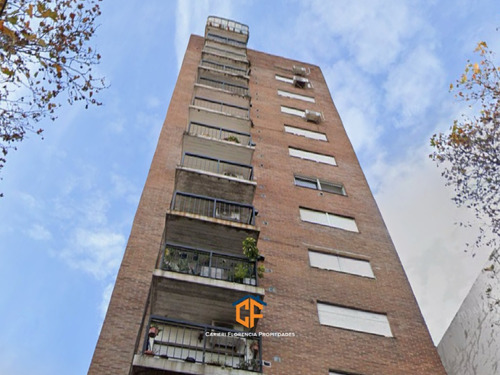 Departamento 4 Ambientes Tipo Dúplex Con Cochera Incluida, En Venta Y Muy Buen Estado, Apto Crédito