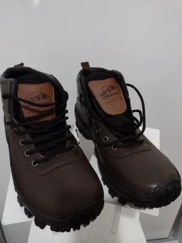 Bota adventure best sale sandro republic himalaia