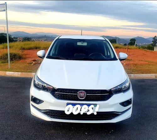 Fiat Cronos 1.3 Drive Flex 4p