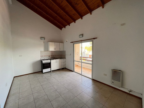 Imagen 4 de 25 de Chalet + Condominio 6 Dtos