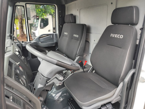 Iveco 170e21 Ano 2023 Caçamba Agrícola