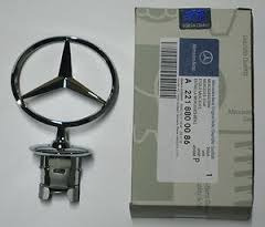 Mercedes Emblema Estrella  C280 C300  E350 06/11 2218800086