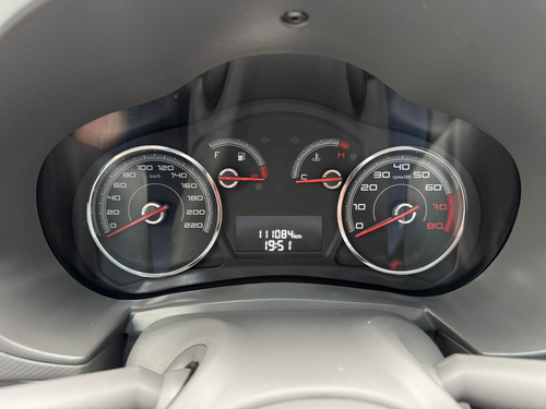 Fiat Grand Siena 1.6 16v Essence Flex Dualogic 4p