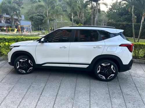 Kia Seltos 2.0 Zenith 4X2