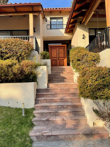 Imagen 3 de 16 de Vendo Preciosa Casa Con Lindos Jardines Y Piscina