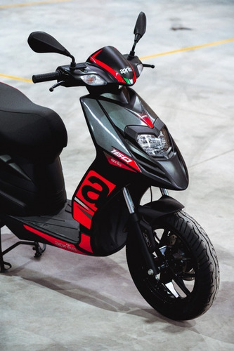Imagen 1 de 20 de Scooter Aprilia Sr 160 0km Entrega Inmediata Abs Usb Oficial