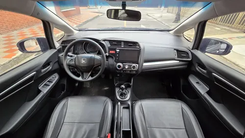 Honda WR-V LX 1.5 MT