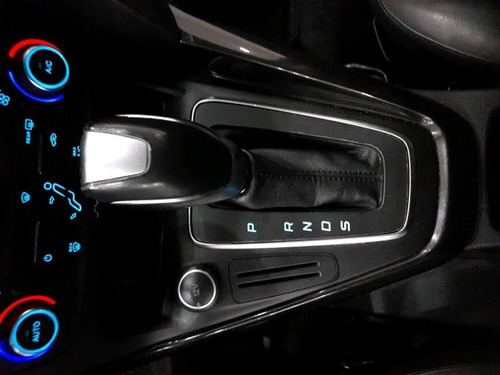 Ford Focus 2.0 TITANIUM FASTBACK 16V FLEX 4P POWERSHIFT