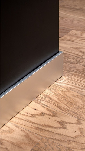 Zocalo C Pasacable Acero Esmerilado 80x2500 Mm Moldumet Plata Esmerilado