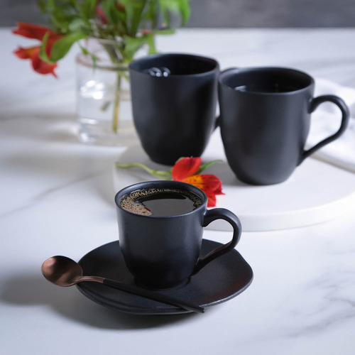 Conjunto com 6 xícaras de café com pires orgânico preto matte 120mL