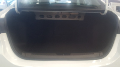 Imagen 3 de 25 de Chevroet Onix Plus Lt Tech 1.2 90 Cv Fs