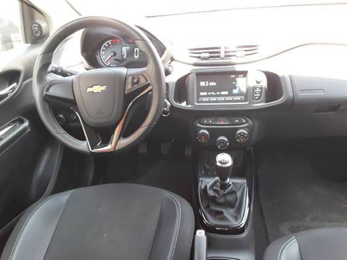 Imagem 4 de 10 de Chevrolet Prisma 1.4 Mpfi Lt 8v Flex 4p Manual