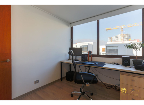 Amplio De 2d 2b + Logia + 2 Estac Y Bod - Aceptan Ofertas -