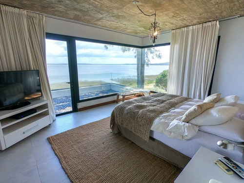Casa 3 Dormitorios En Laguna Del Sauce, Punta Ballena