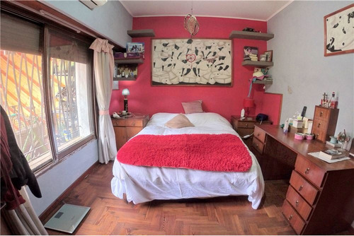 Imagen 11 de 30 de Venta Casa Chalet Parque Pileta Cochera Lanus Este