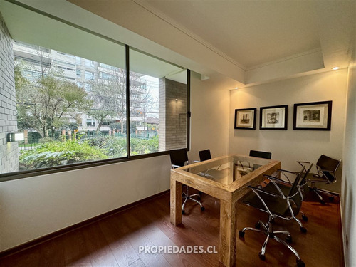 Departamento En Venta De 5 Dorm. En Las Condes