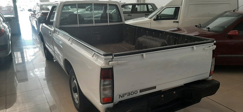 Nissan Frontier Np 300 Pick Up 2014 U$s 9800 Dta Iva