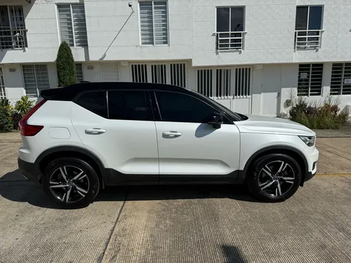 Volvo XC40 2.0 T5 Awd R-design