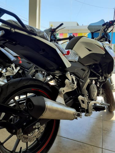 Imagen 2 de 15 de Benelli Trk 251