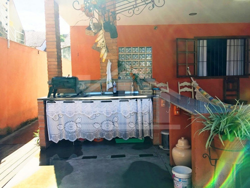 Imagem 3 de 19 de Casa, 4 Quartos Qrts Para À Venda, Com 300,00 M², No Enseada Do Suá,vitória. - 189