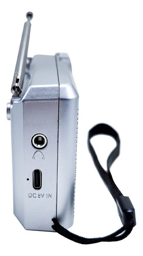 Rádio Fm Am Portátil Com Bateria E Pilhas