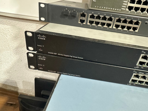 Switch Cisco Sg220-26 Poe (Usado)