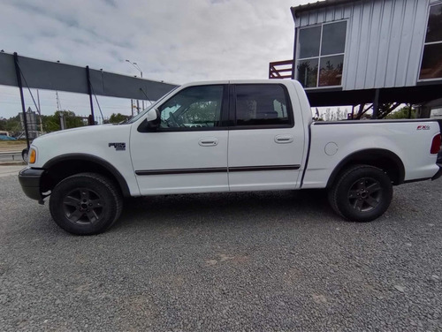 Ford F-150 4.6 Xlt V8 4x4 Space Cab