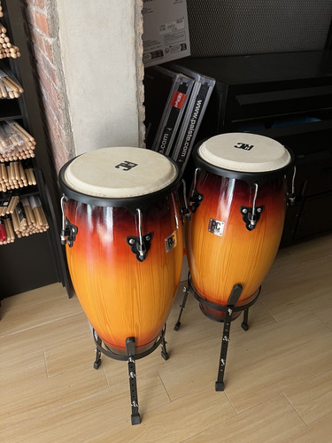 Congas De Poplar 11 Y 10 Con Atriles