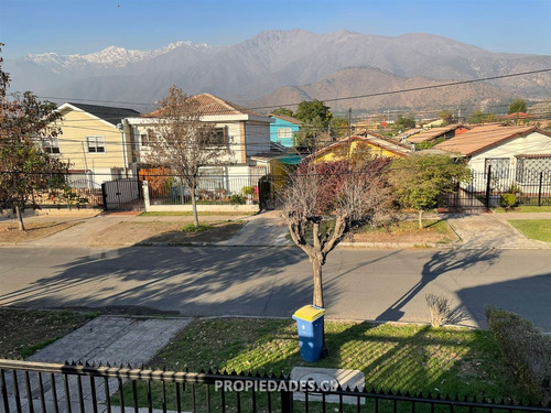 Casa En Venta De 4 Dorm. En La Florida / Sta. Amalia