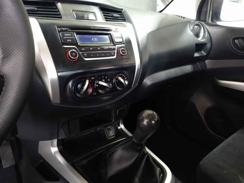 Imagen 15 de 15 de Nissan Pick Up Np300 2018 2p L4/2.4 Man A/c