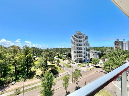 Imagen 21 de 22 de Apartamento En Alquiler Con Parrillero Propio, Punta Del Este, Roosevelt