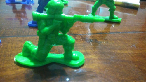 Soldaditos De Plastico
