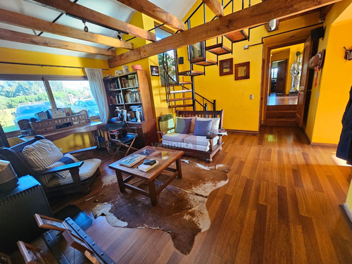 Vendo Parcela 5600 M2 Casa De 380m2 Condom. A 5 De Concón.