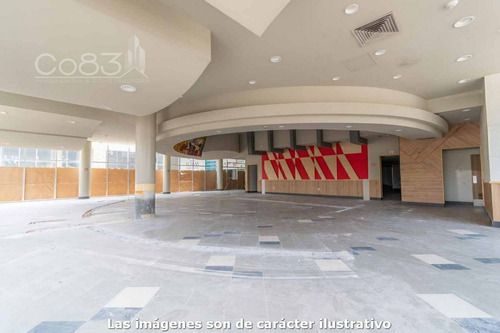 Renta - Local - Plaza Del Mueble - 2600 M2 - Piso 1