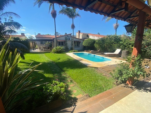 Imagen 2 de 17 de Venta De Casa De 3 Dormitorios En Shangrila Sur
