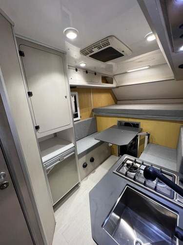 Camper Motorhome 4x4 Cabina Simple Equipado
